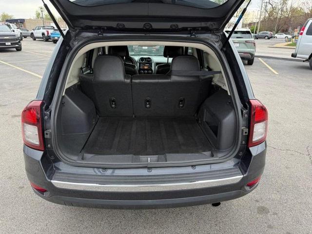 Photo of 2014 Maximum Steel Metallic Clearcoat Jeep Compass
