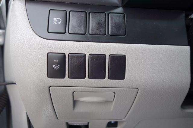 Photo of 2017 Silver Toyota Highlander