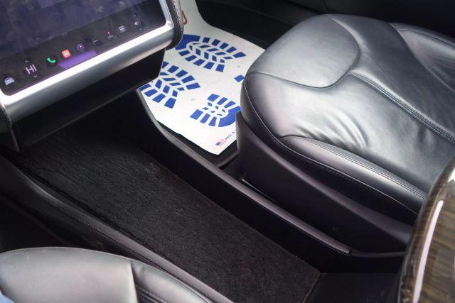 Photo of 2013 Silver Tesla Model S