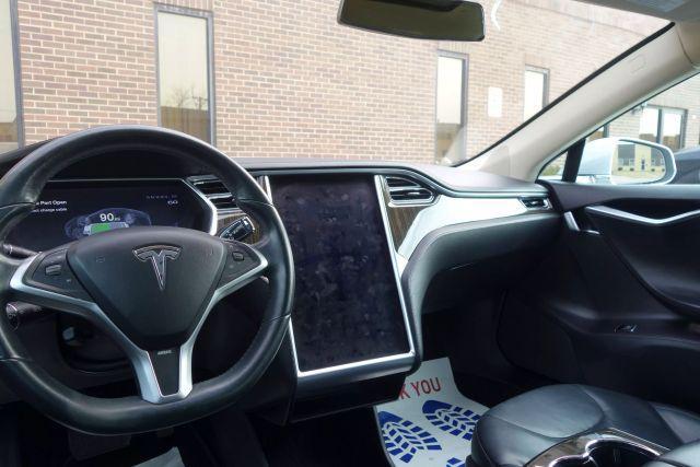 Photo of 2013 Silver Tesla Model S
