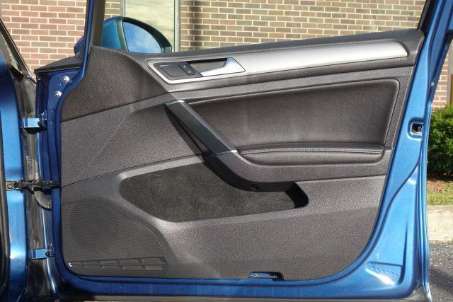 Photo of 2017 Silk Blue Metallic Volkswagen Golf