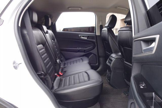 Photo of 2020 White Ford Edge