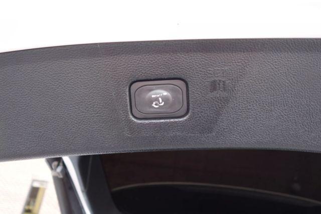 Photo of 2020 White Ford Edge