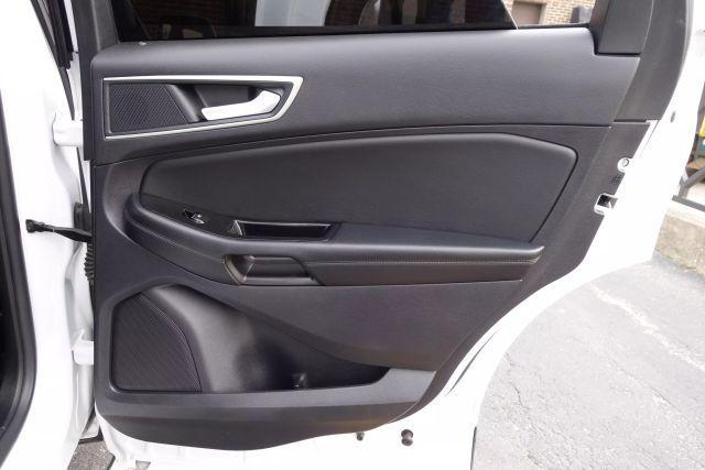 Photo of 2020 White Ford Edge