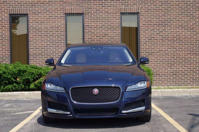 Photo of 2017 Dark Sapphire Jaguar XF