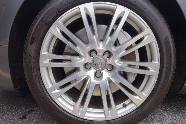 Photo of 2015 Gray Audi A8