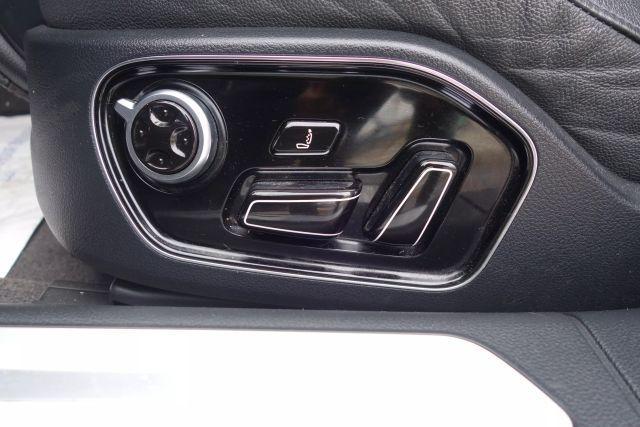 Photo of 2015 Gray Audi A8