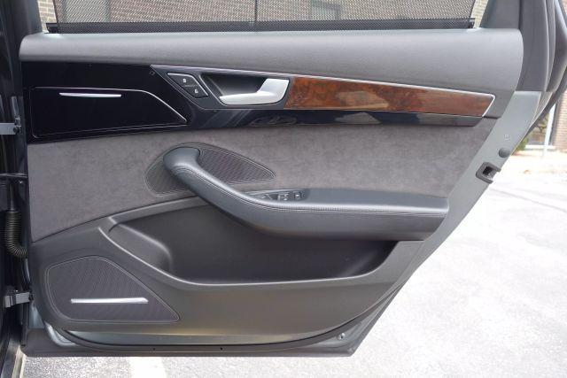 Photo of 2015 Gray Audi A8