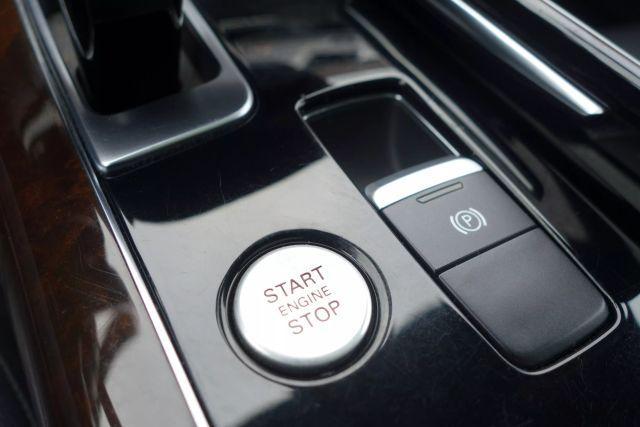 Photo of 2015 Gray Audi A8