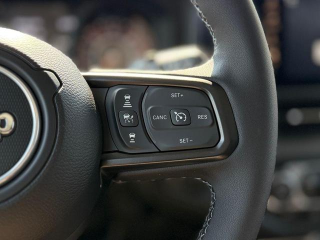 Photo of 2025 Bright White Clearcoat Jeep Wrangler
