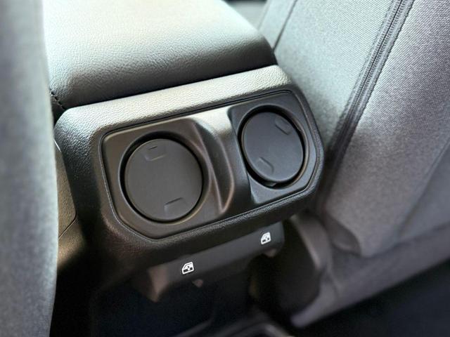 Photo of 2025 Bright White Clearcoat Jeep Wrangler