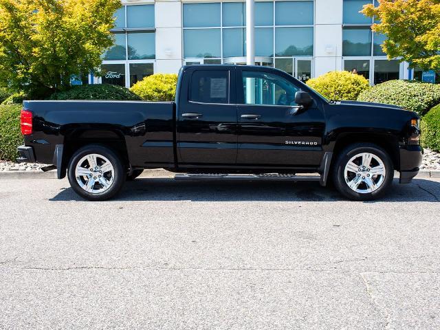Photo of 2017 Black Chevrolet Silverado 1500