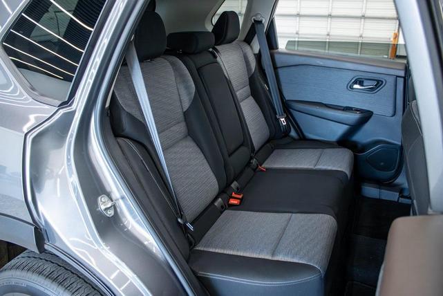 Photo of 2021 Gun Metallic Nissan Rogue