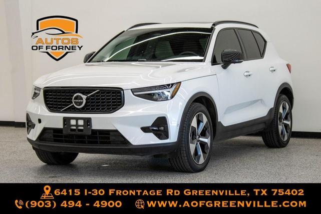 2023 Volvo XC40