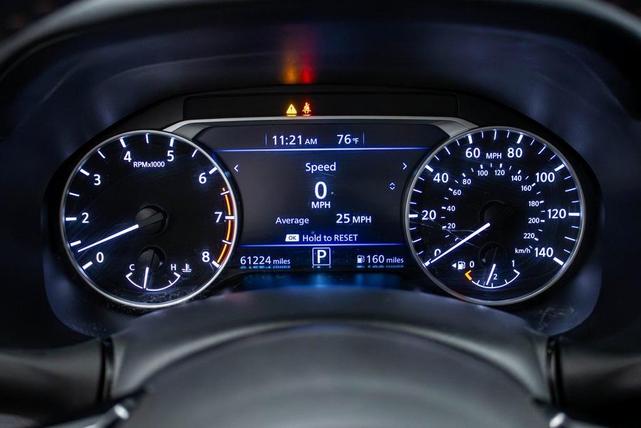 Photo of 2023 Glacier White Nissan Altima