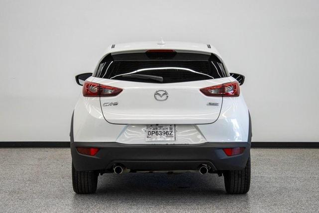 Photo of 2017 Crystal White Mica Mazda CX-3
