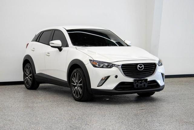 Photo of 2017 Crystal White Mica Mazda CX-3