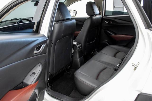 Photo of 2017 Crystal White Mica Mazda CX-3