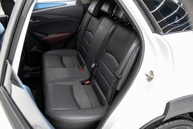 Photo of 2017 Crystal White Mica Mazda CX-3