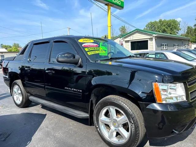 Photo of 2011 Black Chevrolet Avalanche