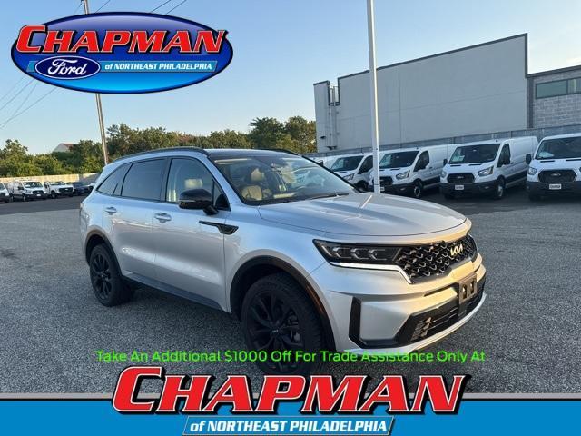 Photo of 2022 Sparkling Silver Kia Sorento