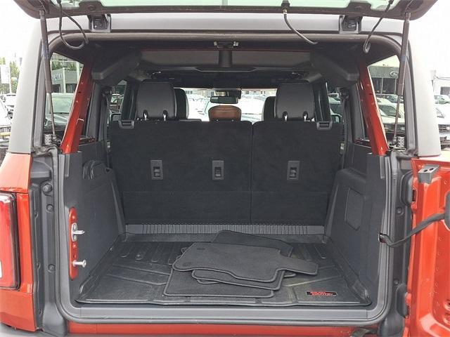 Photo of 2023 Hot Pepper Red Metallic Tinted Clearcoat Ford Bronco