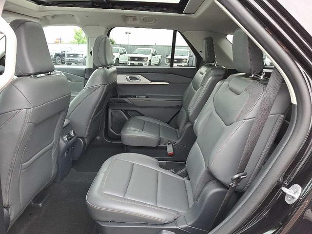 Photo of 2025 Black Metallic Ford Explorer