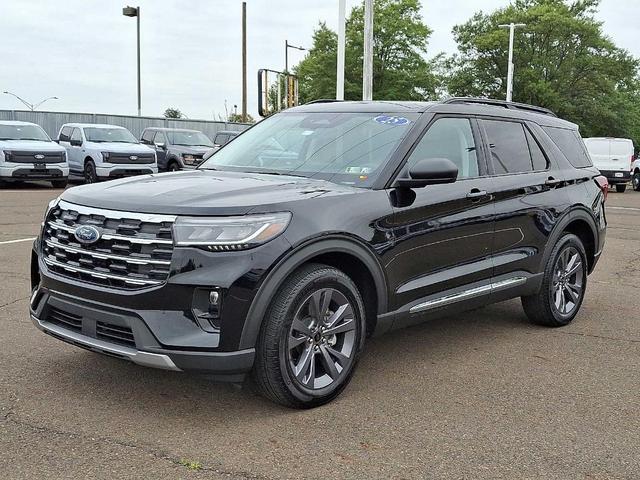 Photo of 2025 Black Metallic Ford Explorer