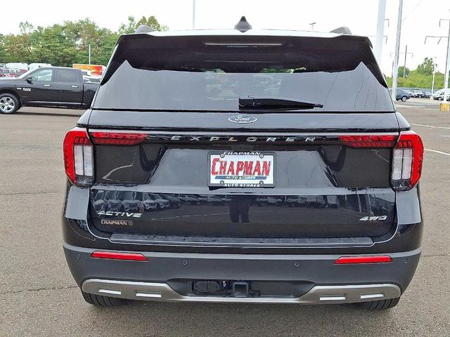 Photo of 2025 Black Metallic Ford Explorer