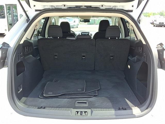 Photo of 2024 Oxford White Ford Edge