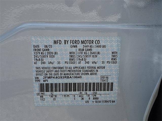 Photo of 2024 Oxford White Ford Edge