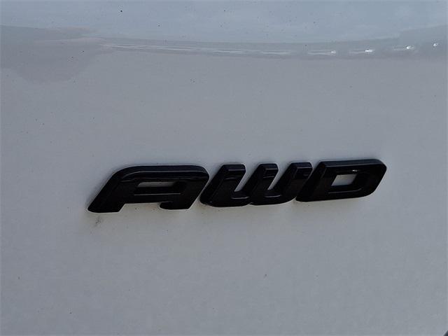 Photo of 2024 Oxford White Ford Edge