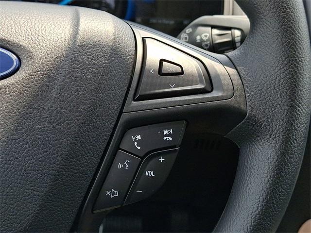 Photo of 2024 Oxford White Ford Edge