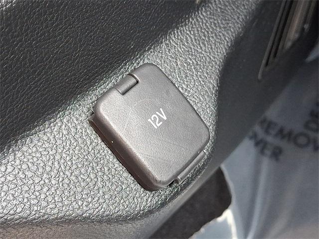 Photo of 2024 Oxford White Ford Edge