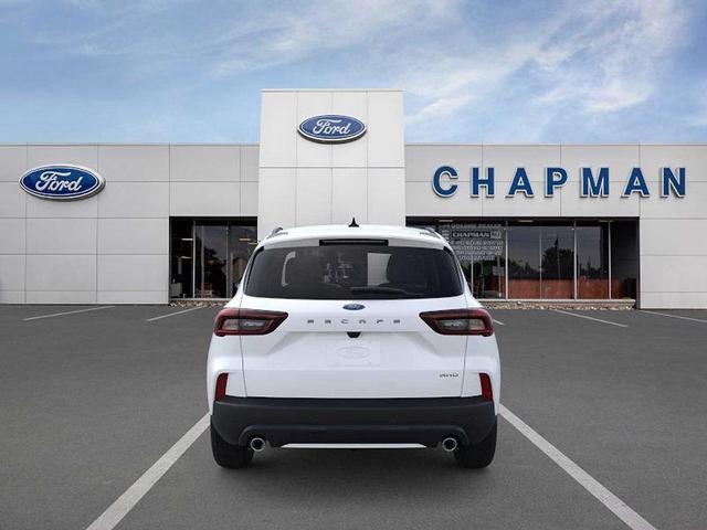 Photo of 2025 Star White Ford Escape