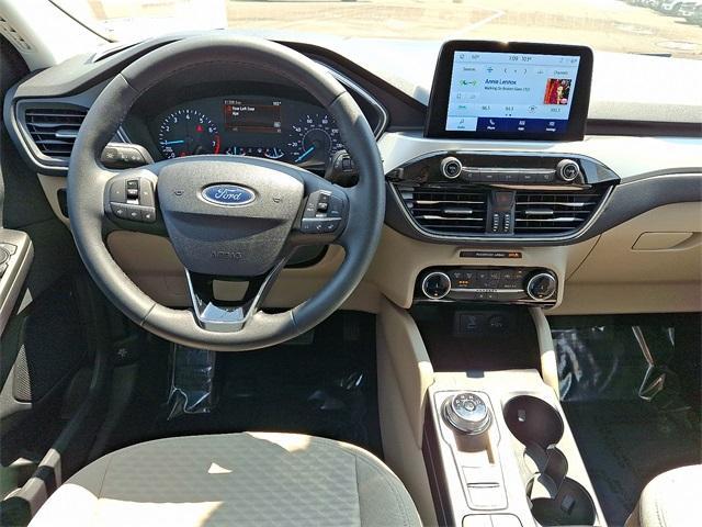 Photo of 2022 Oxford White Ford Escape