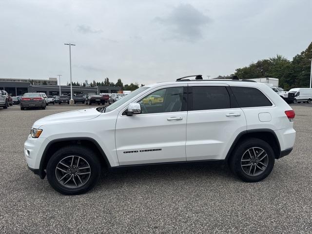 Photo of 2019 Bright White Clearcoat Jeep Grand Cherokee