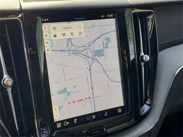 Photo of 2025 Onyx Black Metallic Volvo XC60