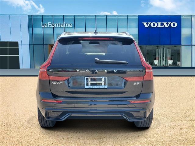 Photo of 2025 Onyx Black Metallic Volvo XC60