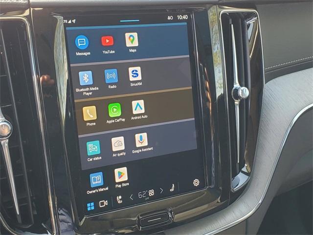 Photo of 2025 Onyx Black Metallic Volvo XC60