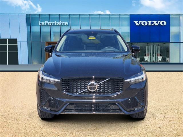 Photo of 2025 Onyx Black Metallic Volvo XC60