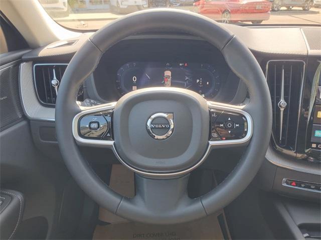 Photo of 2025 Onyx Black Metallic Volvo XC60