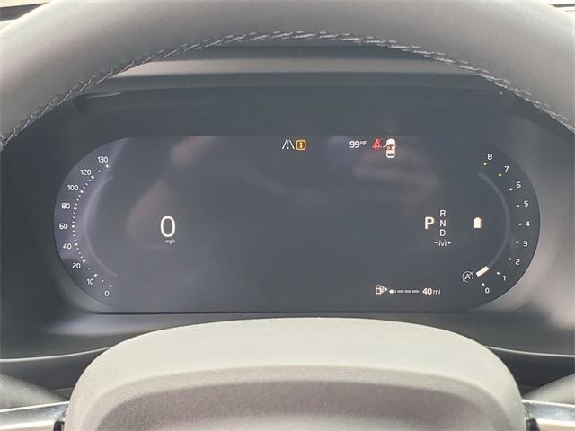 Photo of 2026 Metallic Volvo XC40