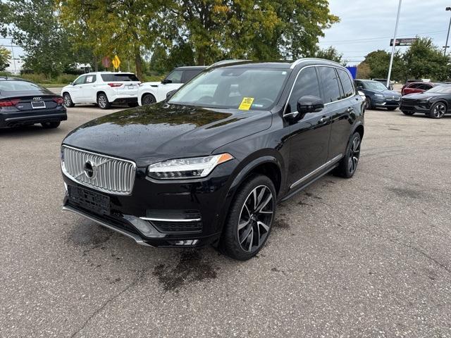 Photo of 2019 Onyx Black Metallic Volvo XC90