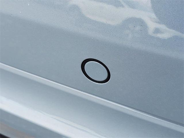 Photo of 2025 Metallic Volvo XC60 Plug-In Hybrid
