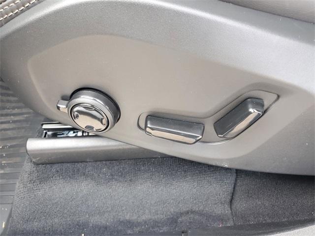 Photo of 2025 Mulberry Red Volvo XC90
