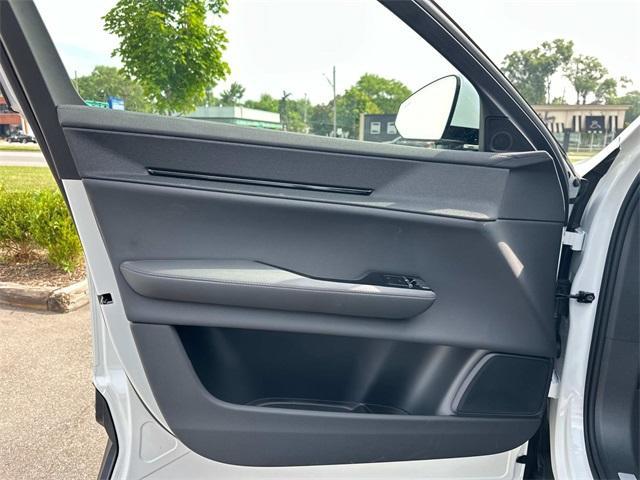 Photo of 2025 Snow Metallic Polestar 3