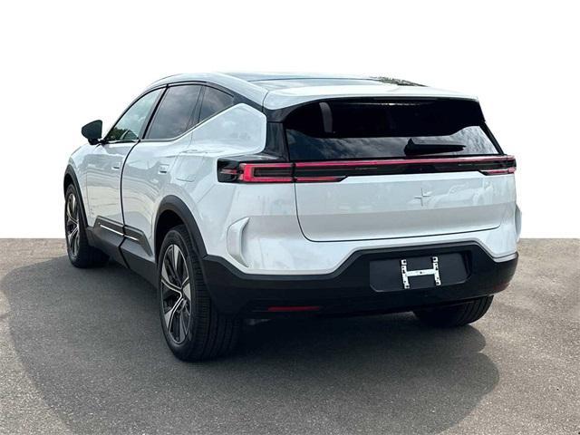 Photo of 2025 Snow Metallic Polestar 3