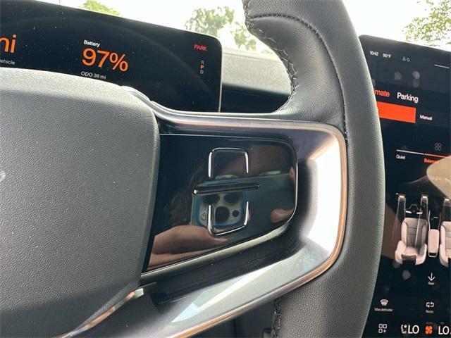 Photo of 2025 Snow Metallic Polestar 3