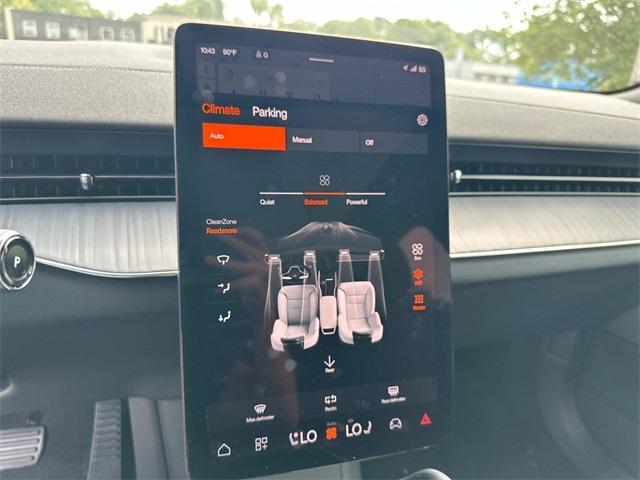 Photo of 2025 Snow Metallic Polestar 3